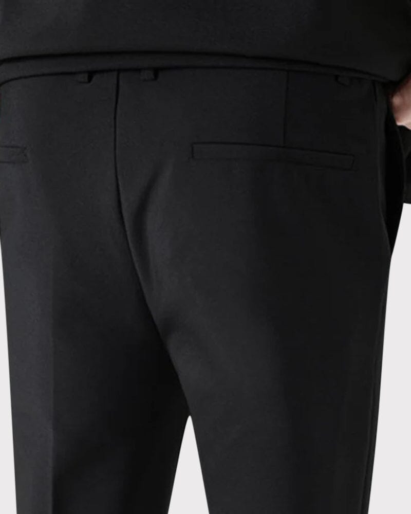 Altes Geld, elegantes Casual-Set